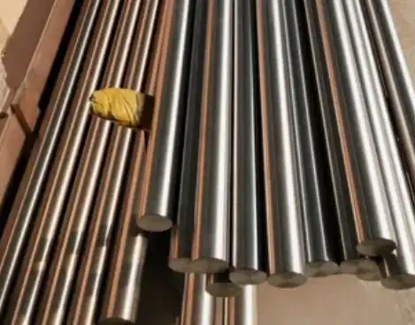 Why is Monel 404 Bar Non-Magnetic at Low Temperatures?